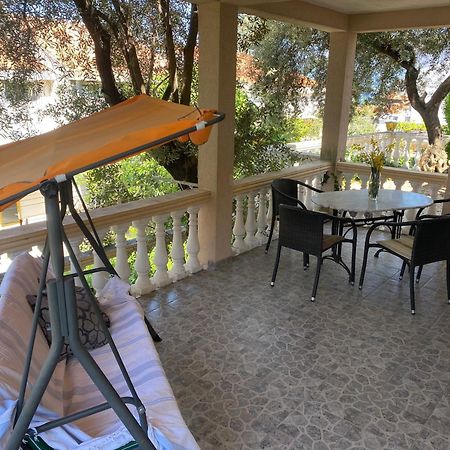 Apartments Arina Krasići Dış mekan fotoğraf