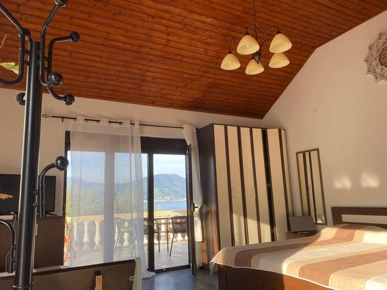 Apartments Arina Krasići Dış mekan fotoğraf