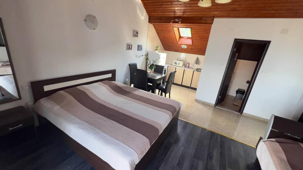 Apartments Arina Krasići Dış mekan fotoğraf