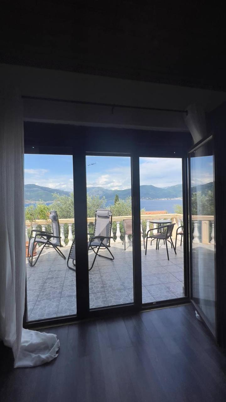 Apartments Arina Krasići Dış mekan fotoğraf