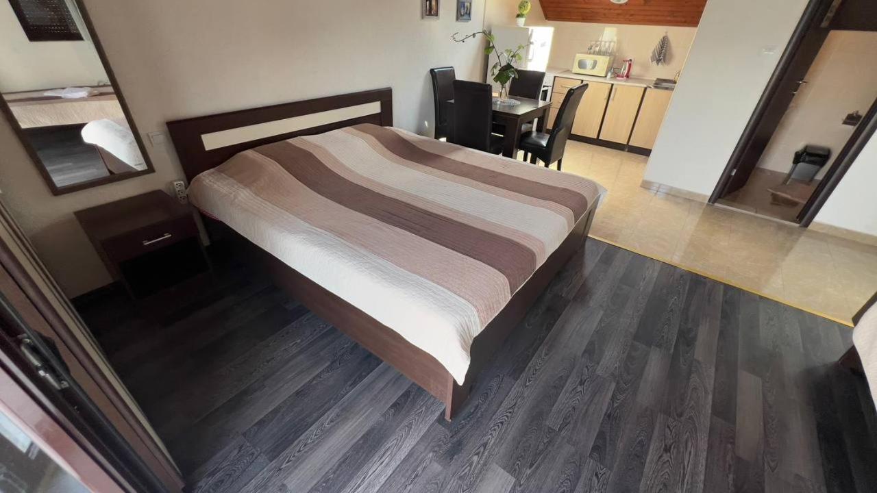 Apartments Arina Krasići Dış mekan fotoğraf