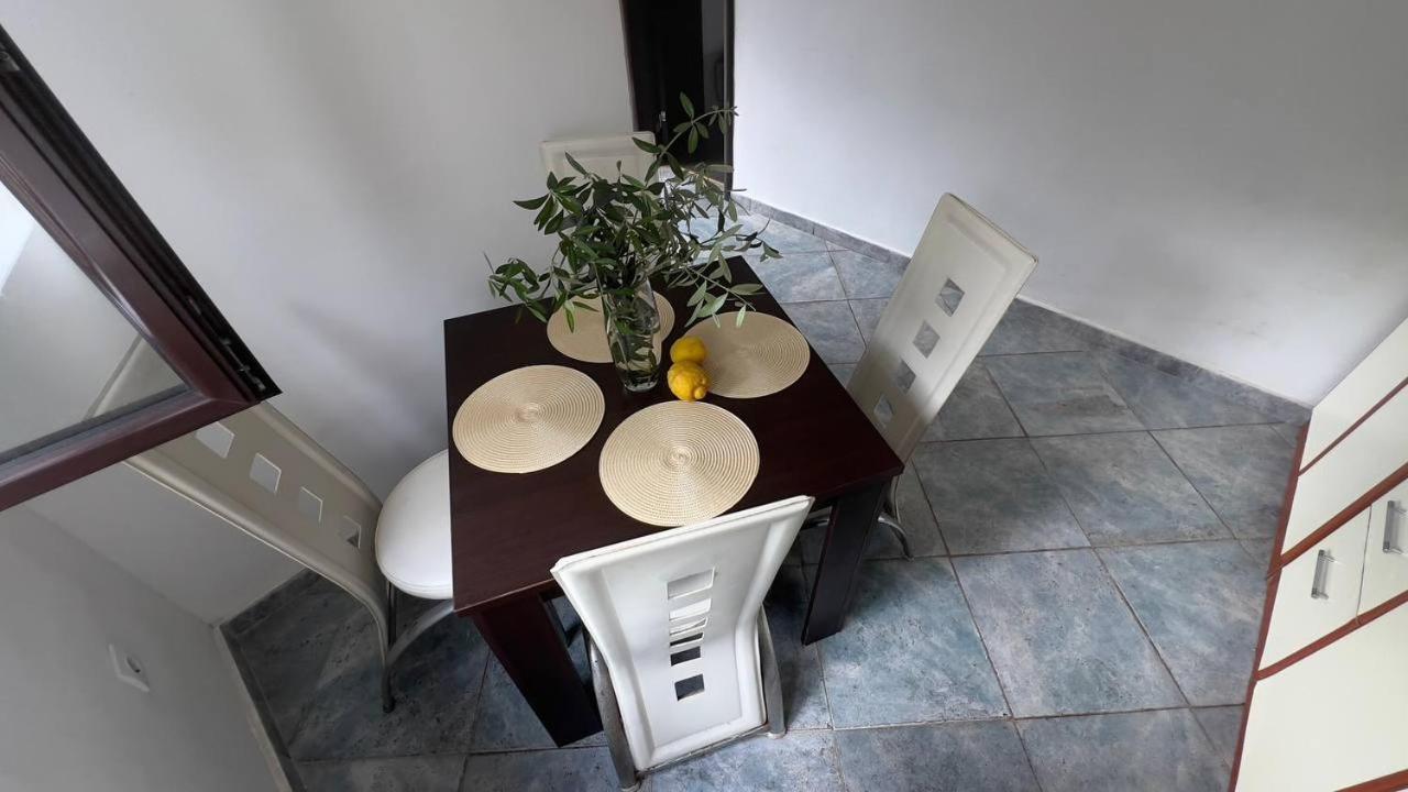 Apartments Arina Krasići Dış mekan fotoğraf